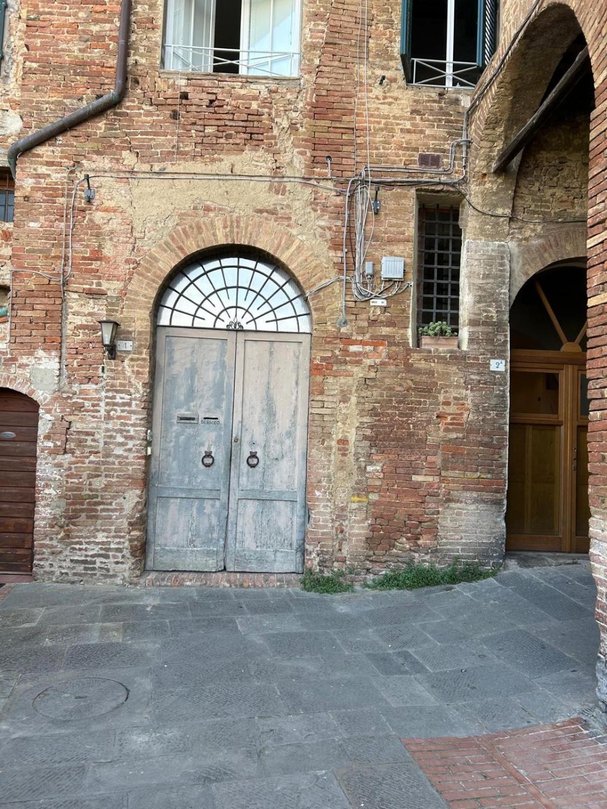 Loft Vicolo Di Vallepiatta 2 Min Piazza Del Campo Con Parcheggio Siena Exterior foto